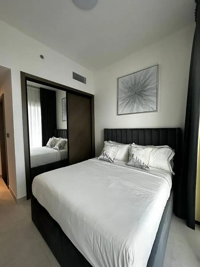 Stylish 1 Bedroom In Binghatti, Business Bay Dubai